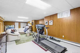 1 Northridge Cir, Huntington, NY 11743 - Photo 25