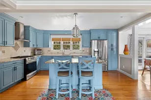 58 Roosevelt Ave, Glen Head, NY 11545 - Photo 9