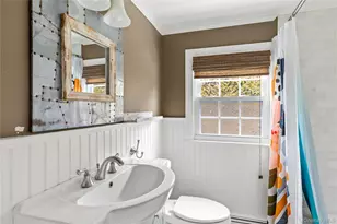 58 Roosevelt Ave, Glen Head, NY 11545 - Photo 21