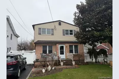 212 Gordon Avenue, Carle Place, NY 11590 - Photo 1