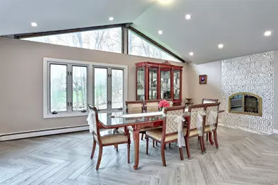 14 Montclair Avenue, Airmont, NY 10952 - Photo 11