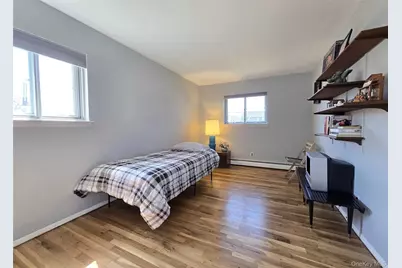 2069 Feuereisen Avenue, Ronkonkoma, NY 11779 - Photo 11