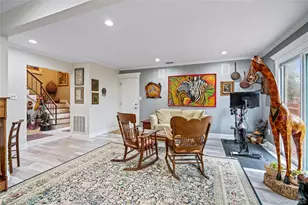 38 Maple Ct, Jericho, NY 11753 - Photo 15