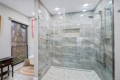 38 Maple Court, Jericho, NY 11753 - Photo 23