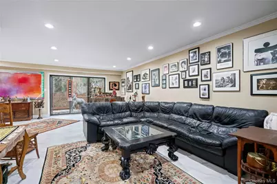 38 Maple Court, Jericho, NY 11753 - Photo 7