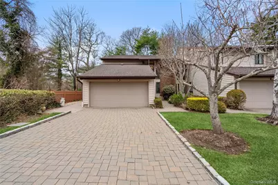 38 Maple Court, Jericho, NY 11753 - Photo 33