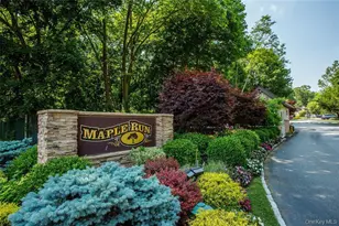 38 Maple Ct, Jericho, NY 11753 - Photo 35