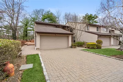 38 Maple Court, Jericho, NY 11753 - Photo 35