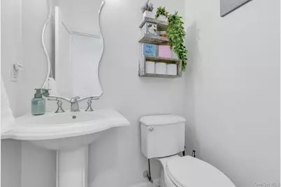 123 Jackie Court, Patchogue, NY 11772 - Photo 15