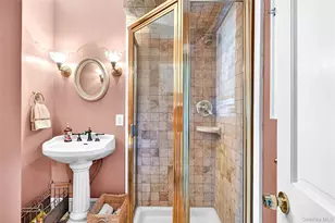 77 Hunt Ave, Pearl River, NY 10965 - Photo 23