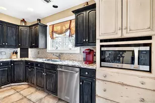 77 Hunt Ave, Pearl River, NY 10965 - Photo 17