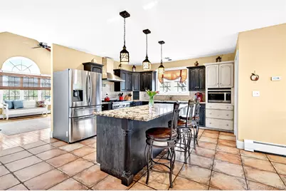 77 Hunt Avenue, Pearl River, NY 10965 - Photo 11