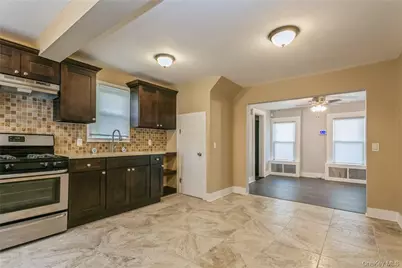 156 Bellevue Place, Yonkers, NY 10703 - Photo 13