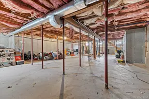 24 Wisteria Dr, Remsenburg, NY 11960 - Photo 31