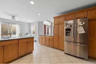 24 Wisteria Drive, Remsenburg, NY 11960 - Photo 7