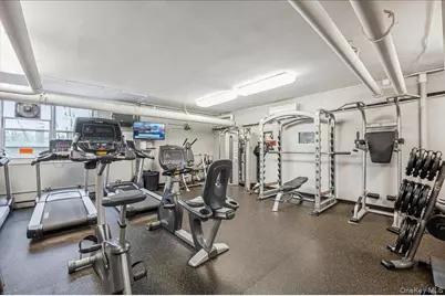 3935 Blackstone Avenue #10D, Bronx, NY 10471 - Photo 17