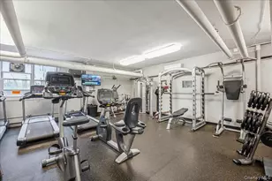 3935 Blackstone Ave, Bronx, NY 10471 - Photo 17