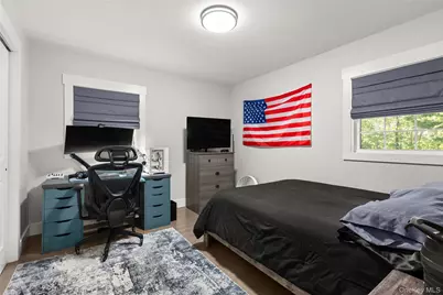 25 Pinoak Lane, Saint James, NY 11780 - Photo 21