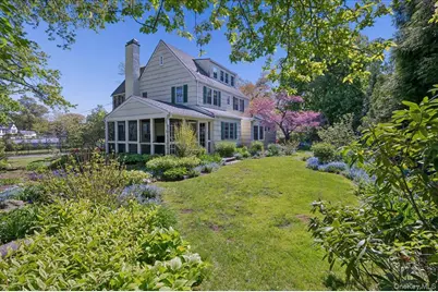 21 Country Club Lane, Pelham, NY 10803 - Photo 5