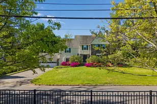 21 Country Club Ln, Pelham, NY 10803 - Photo 15
