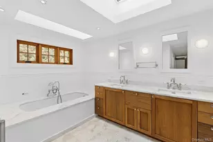 30 E Hollow Rd, East Hampton, NY 11937 - Photo 21