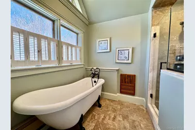 886 Sound Shore Road, Jamesport, NY 11901 - Photo 27