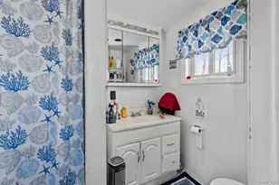 589 Acorn St, Deer Park, NY 11729 - Photo 5