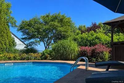 3935 Sound Avenue, Riverhead, NY 11901 - Photo 5