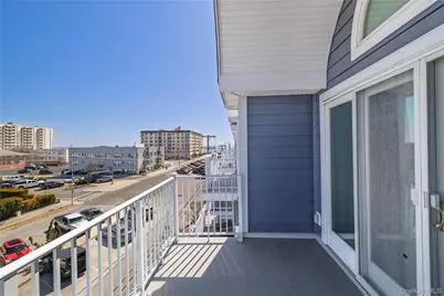 159 Monroe Boulevard #Upper, Long Beach, NY 11561 - Photo 17