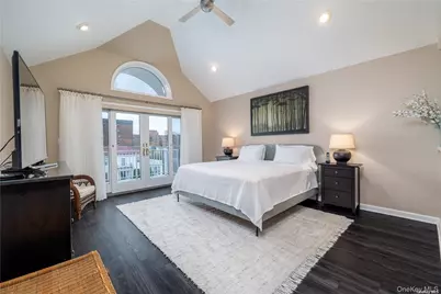 159 Monroe Boulevard #Upper, Long Beach, NY 11561 - Photo 11