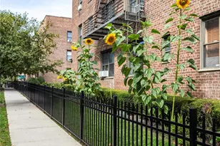 52-25 39th Rd, Woodside, NY 11377 - Photo 9