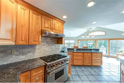 28 Clifford Court, Malverne, NY 11565 - Photo 11