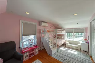 28 Clifford Ct, Malverne, NY 11565 - Photo 27