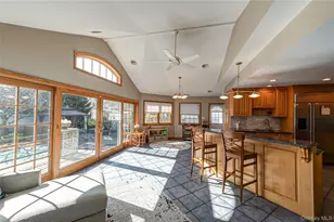 28 Clifford Ct, Malverne, NY 11565 - Photo 19