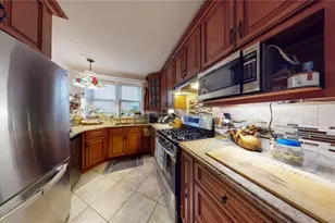 1625 Emmons Ave, Brooklyn, NY 11235 - Photo 9