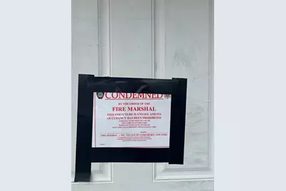 878 S 5th Street, Lindenhurst, NY 11757 - Photo 3