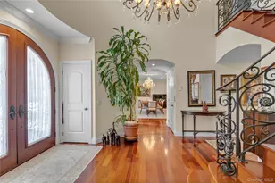 5 Old Field Ln, Great Neck, NY 11020 - Photo 3