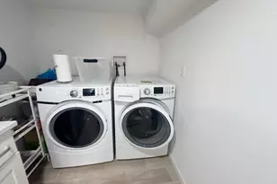 74-25 64th Pl, Ridgewood, NY 11385 - Photo 13