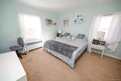 380 Doris Avenue, Franklin Square, NY 11010 - Photo 9