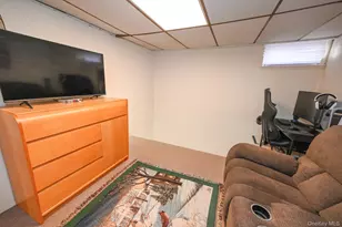 380 Doris Ave, Franklin Square, NY 11010 - Photo 19