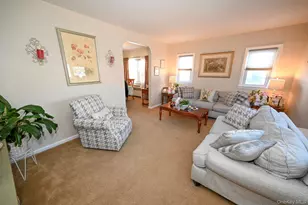 380 Doris Ave, Franklin Square, NY 11010 - Photo 7