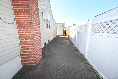 380 Doris Avenue, Franklin Square, NY 11010 - Photo 25