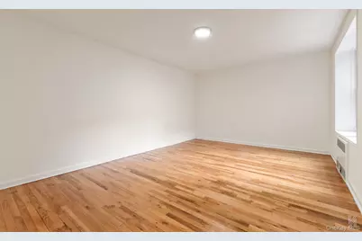 79-10 34th Avenue #4U, Jackson Heights, NY 11372 - Photo 11