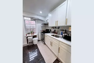 12010 85th Avenue #4J, Kew Gardens, NY 11415 - Photo 1