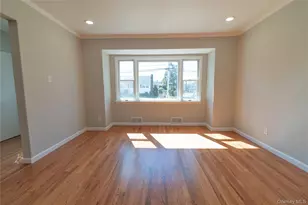 131 Ira Rd, Syosset, NY 11791 - Photo 3