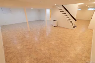 131 Ira Road, Syosset, NY 11791 - Photo 15