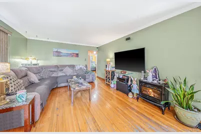 12615 133rd Avenue, Ozone Park, NY 11420 - Photo 11