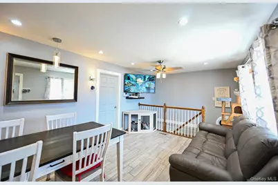 13 E Walnut Street, Central Islip, NY 11722 - Photo 3