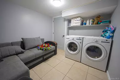 13 E Walnut Street, Central Islip, NY 11722 - Photo 7