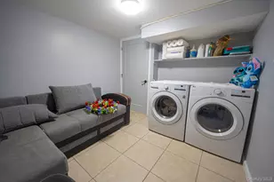 13 E Walnut St, Central Islip, NY 11722 - Photo 7